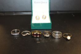 SIX ASSORTED DRESS RINGS TO INCLUDE ROLLED GOLD AND SILVER EXAMPLES, TOGETHER WITH A PAIR OF