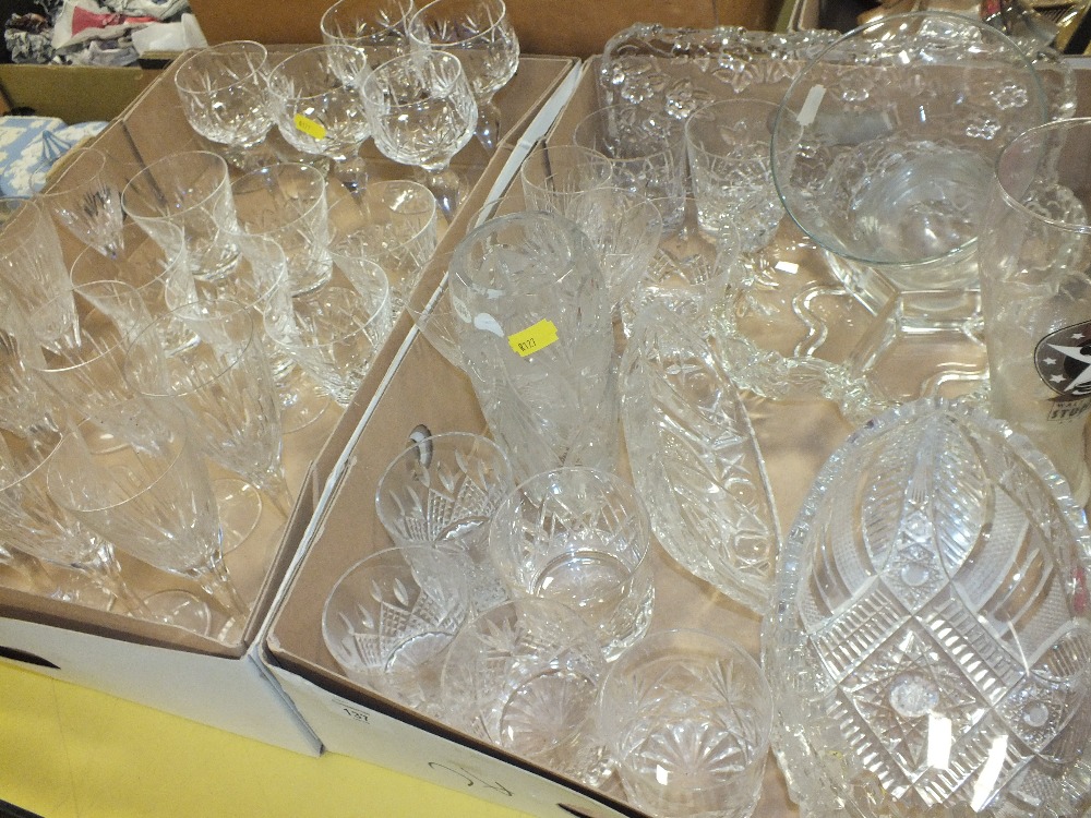 TWO TRAYS OF ASSORTED CUT GLASS TO INCLUDE STUART CRYSTAL CHAMPAGNE FLUTES, BOWLS ETC