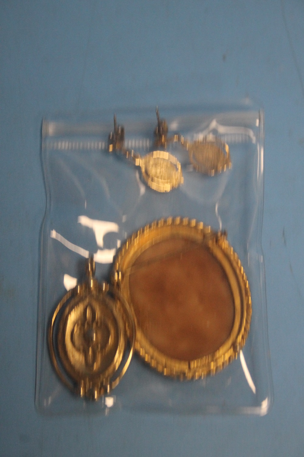 A CAMEO SET TO INCLUDE EARRINGS, PENDANT AND BROOCH - Image 3 of 3