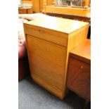 A TAMBOUR FRONTED CABINET WITH LIFT UP LID - H 95 CM, W 62 CM