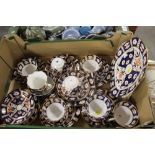 AN IMARI STYLE PART TEA SET WITH CROWN BACK STAMP TO INCLUDE TRIOS