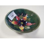 A SMALL MOORCROFT FLORAL BOWL DIA- 11.5CM