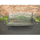 A CAST METAL ENDED GARDEN BENCH W -126 CM