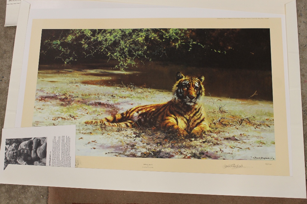 A SIGNED LIMITED EDITION DAVID SHEPHERD PRINT ENTITLED 'INDIAN SIESTA' 1264/1300 TOGETHER WITH - Bild 2 aus 3