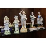 FIVE ASSORTED CERAMIC FIGURES TO INCLUDE A PAIR OF CONTINENTAL STYLE EXAMPLES