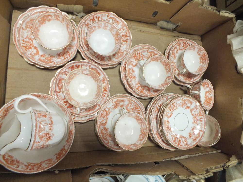 A TRAY OF VICTORIAN ORANGE AND WHITE CHINA TO INCLUDE TRIOS