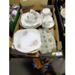 A TRAY OF ASSORTED CHINA TO INCLUDE ROYAL ALBERT AND WEDGWOOD EXAMPLES