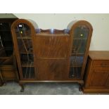 A 20TH CENTURY DOUBLE DOME BUREAU / CABINET W-119 CM