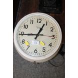 A VINTAGE CIRCULAR SMITHS SECTRIC WALL CLOCK