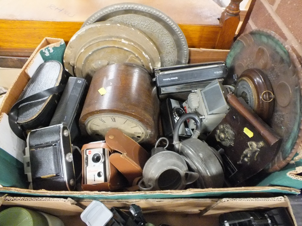 A TRAY OF COLLECTABLES TO INCLUDE CAMERAS, BINOCULARS, PEWTER ETC