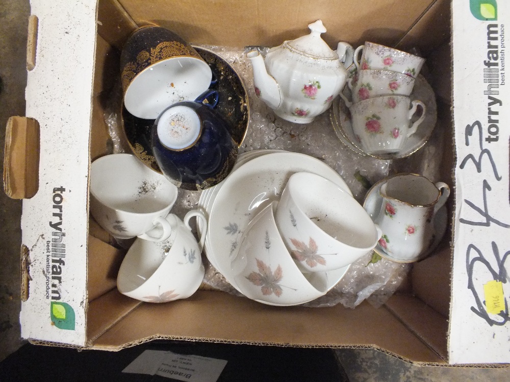 TWO SMALL TRAYS OF CUPS AND SAUCERS ETC TO INCLUDE CROWN STAFFORDSHIRE, ROYAL DOULTON ETC - Image 3 of 4