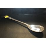 A HALLMARKED SILVER SALAD SERVING SPOON - L 25.5 CM