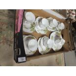 A TRAY OF ROSLYN CHINA, PEACEHAVEN CHINA TO INCLUDE TRIOS