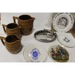 A COLLECTION OF MASONIC RELATED CERAMICS TO INCLUDE A SET OF THREE GRADUATED JUGS