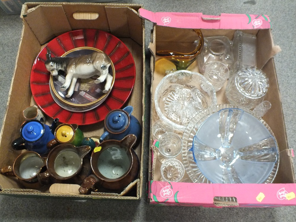 A TRAY OF CERAMICS TO INCLUDE LUSTRE JUGS, TOGETHER WITH A TRAY OF GLASSWARE