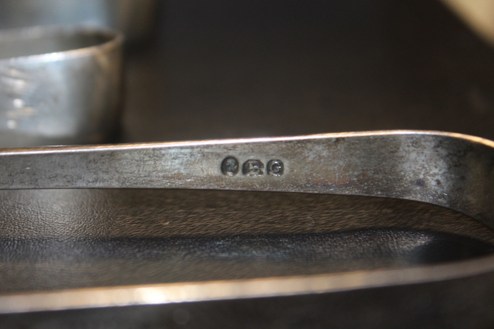 SIX PAIRS OF HALLMARKED SILVER SUGAR TONGS - Bild 2 aus 4