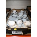 A TRAY OF ROYAL ALBERT QUEENS MESSENGER PATTERN CHINA TO INCLUDE CUPS AND SAUCERS ETC.