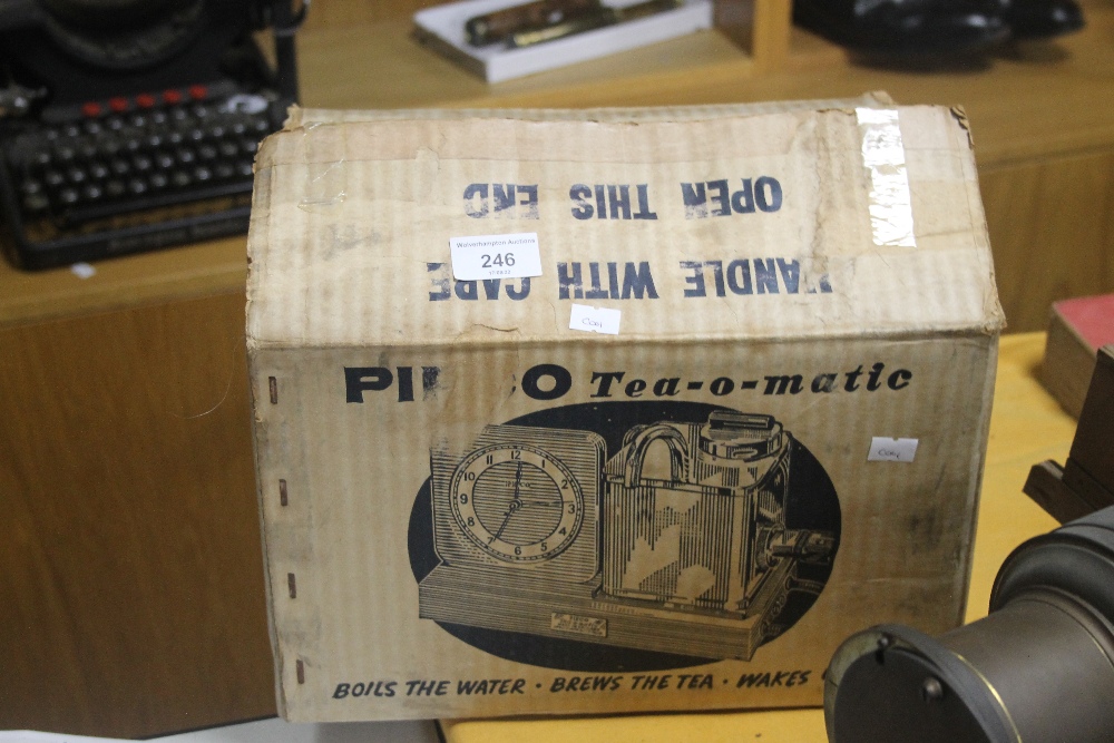 A 1950S PIFCO TEAOMATIC IN ORIGINAL BOX