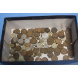 A SELECTION OF BRITISH COINS TO INCLUDE CROWNS, TWO POUND COINS, ONE POUND COINS, TWENTY PENCE