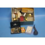 A SMALL BOX OF COLLECTABLES TO INCLUDE CUFFLINKS, PIPES, ETC.