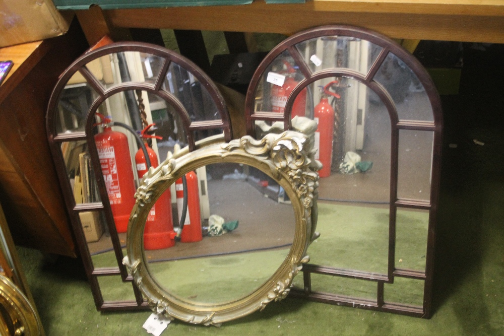 TWO ARCHED MIRRORS TOGETHER WITH AN OVAL GILT FRAMED MIRROR A/F, ARCHED MIRRORS 75 X 45 CM (3)