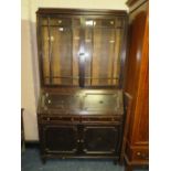 A 20TH CENTURY OAK GLAZED BUREAU BOOKCASE H-212 W-107 CM