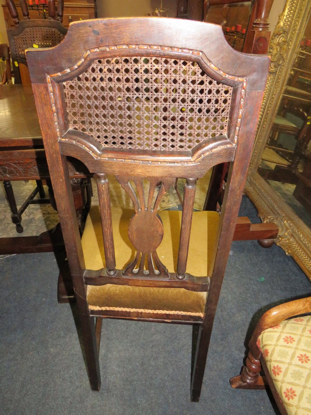 A JACOBEAN OAK SETTLE REFECTORY DRAWLEAF TABLE WITH HEAVY BALUSTER SUPPORTS AND FOUR OAK BERGERE - Image 3 of 6