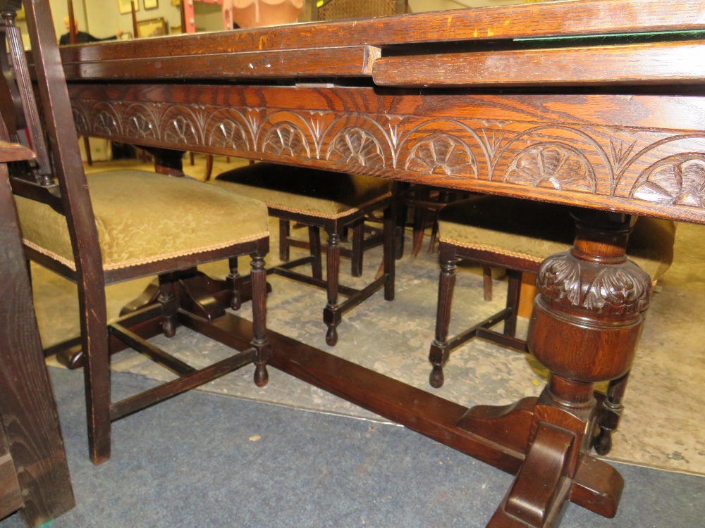 A JACOBEAN OAK SETTLE REFECTORY DRAWLEAF TABLE WITH HEAVY BALUSTER SUPPORTS AND FOUR OAK BERGERE - Image 5 of 6