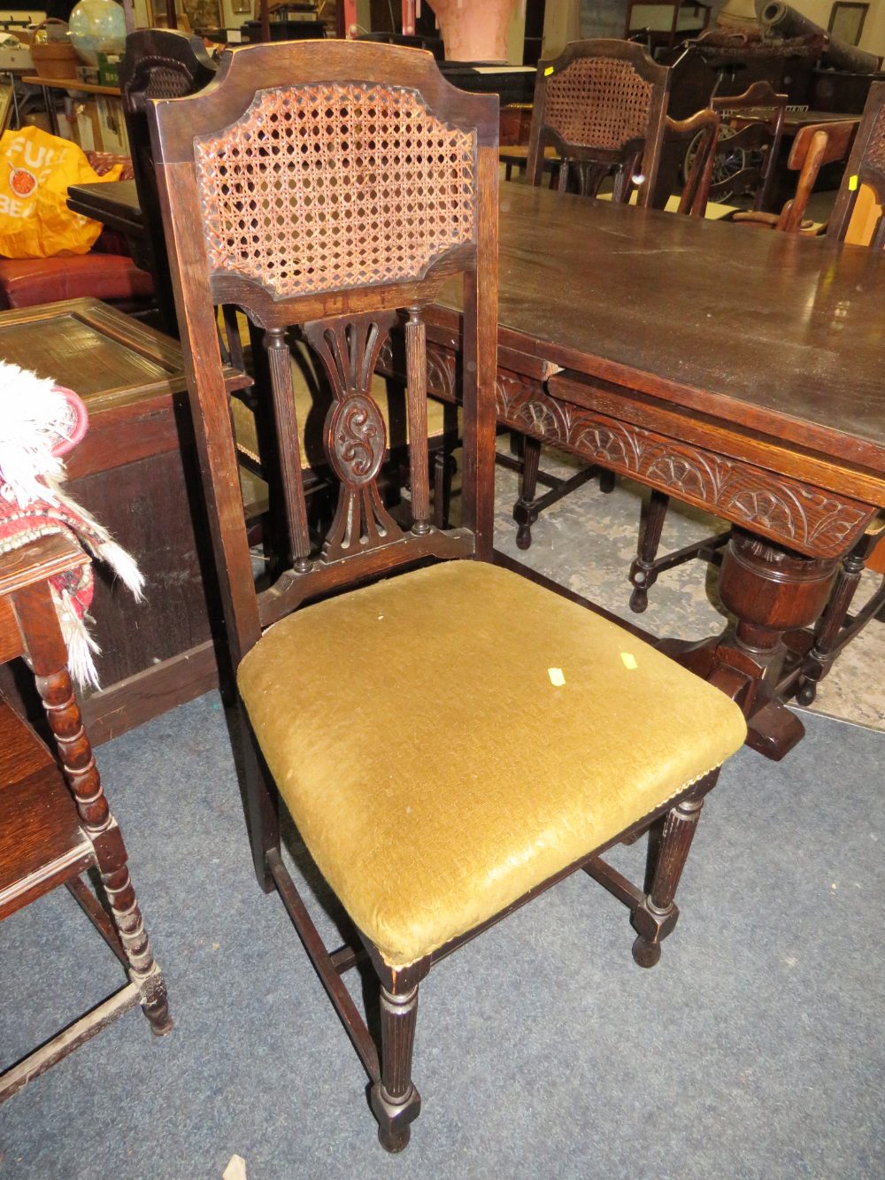 A JACOBEAN OAK SETTLE REFECTORY DRAWLEAF TABLE WITH HEAVY BALUSTER SUPPORTS AND FOUR OAK BERGERE - Image 2 of 6