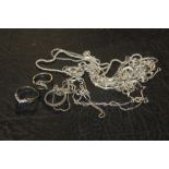 A QUANTITY OF SILVER JEWELLERY