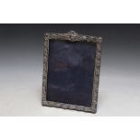 A HALLMARKED SILVER PHOTO FRAME - BIRMINGHAM 1904, H 24.5 cmCondition Report:some losses and rub