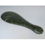 A POLYNESIAN NEW ZEALAND MAORI CARVED GREENSTONE JADE MERE OR PATU CLUB, L 30.5 cm