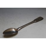 A HALLMARKED SILVER BASTING SPOON BY SARAH & JOHN WILLIAM BLAKE - LONDON 1819, approx weight 125g, L