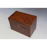 A SMALL WOODEN TWO SECTION TEA CADDY, W 13.5 cm