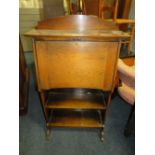 A VINTAGE OAK STUDENTS BUREAU W-75 CM