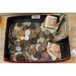 A COLLECTION OF VINTAGE COINS AND BANK NOTES