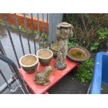 A QUANTITY OF GARDEN ORNAMENTS TO INCLUDE A BIRDBATH