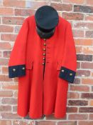 AN EARLY 20TH CENTURY CHELSEA PENSIONERS / ROYAL HOSPITAL UNIFORM, comprising a single breasted