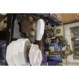 TWO TRAYS OF SUNDRIES TO INCLUDE CARNIVAL GLASS, PICTURE PLATES, ETC (TRAYS NOT INCLUDED)