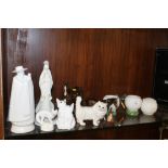 A COLLECTION OF ASSORTED CERAMIC FIGURES ETC. TO INCLUDE BESWICK ANIMALS, WEDGWOOD DECANTER ETC.