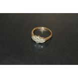 A 9CT GOLD AND PLATINUM SET DIAMOND RING, APPROX 2 G, RING SIZE L