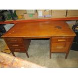 A MAHOGANY OFFICE DESK, W 138 CM, D 77 CM