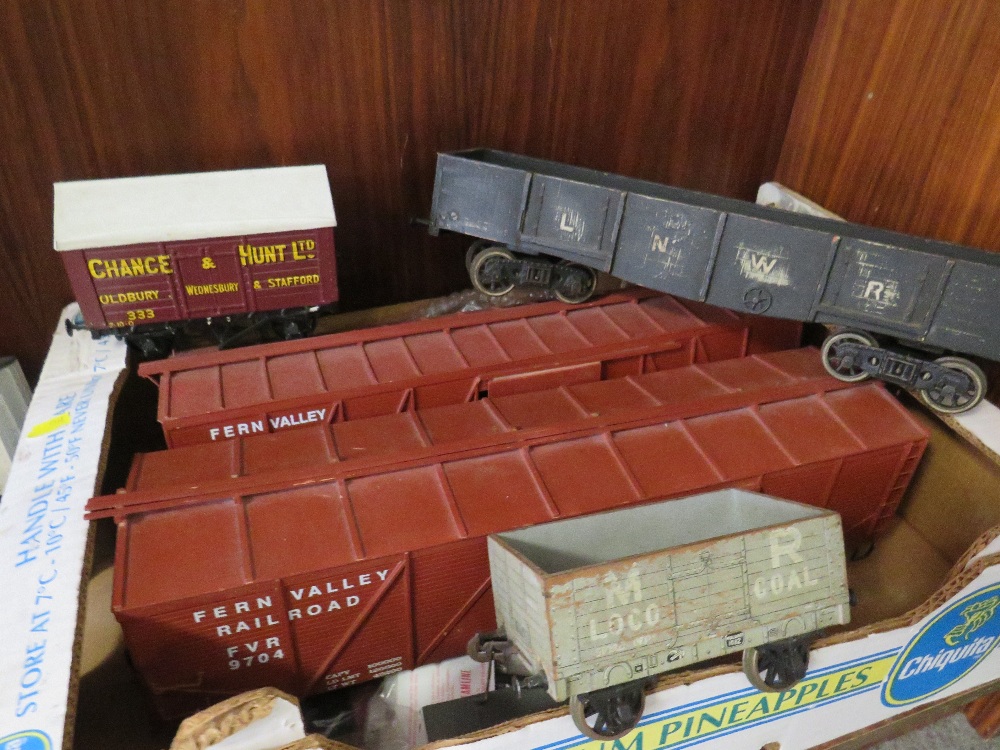 VARIOUS G GAUGE ROLLING STOCK TO INC TANKERS, SHINGLE WAGONS ETC - Image 5 of 5