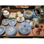 A TRAY OF ASSORTED WEDGWOOD ETC, TO INCLUDE JASPERWARE VARIOUS COLOURWAYS, CHINAWARE , PIN DISHES,