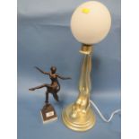 A MODERN ART DECO STYLE FIGURE ON PLINTH TOGETHER WITH A MODERN TABLE LAMP - A/F