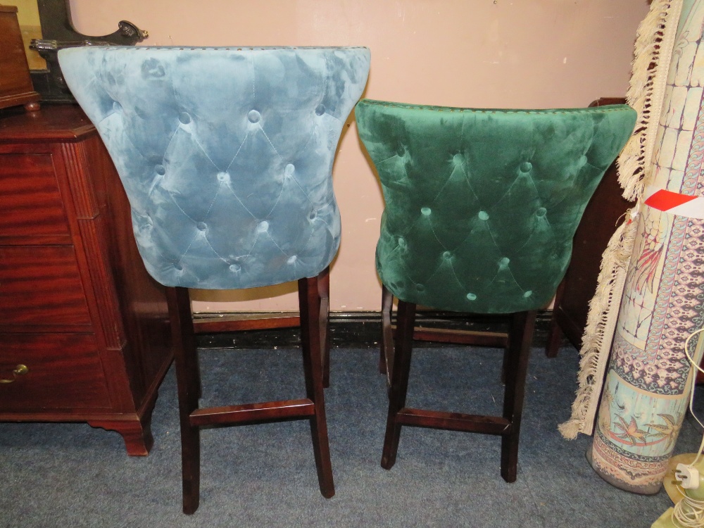 A MODERN UPHOLSTERED KITCHEN STOOL AND A SIMILAR LOWER GREEN EXAMPLE (2) - Image 4 of 4