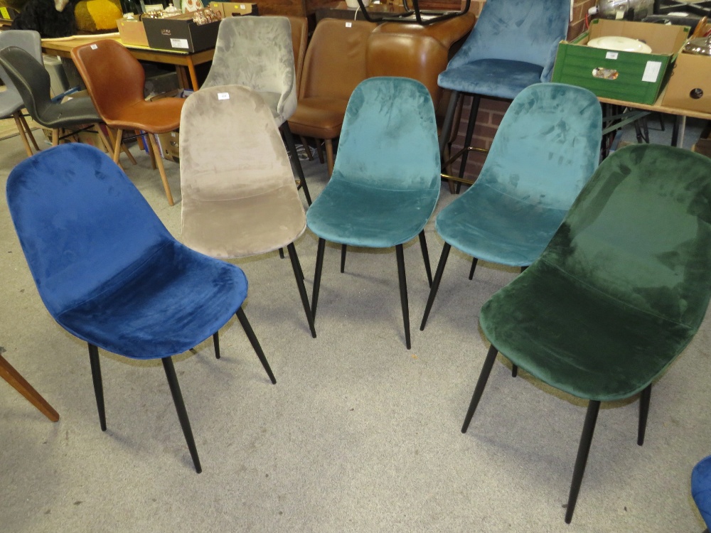 A MODERN HARLEQUIN SET OF FIVE DINING CHAIRS