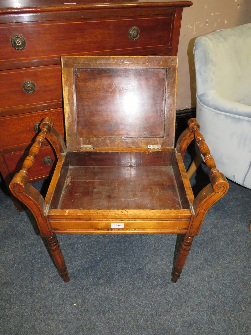 AN EDWARDIAN PIANO STOOL - Image 3 of 4