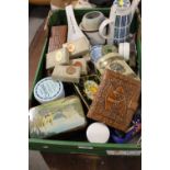 A TRAY OF ASSORTED CERAMICS AND COLLECTABLES TO A COLLECTION OF VINTAGE PLAYING CARDS, VARIOUS