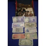 A COLLECTION OF ASSORTED COINS AND BANK NOTES